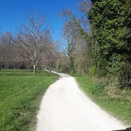 Maison De Le Pigeonnier بيت للعطل